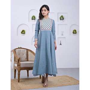 Vestido Anarkali Clásico Azul de Algodón con Estampado de Bloques y Corte en A - Product Image 1