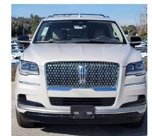 Lincoln Navigator L 2024 Usado, Asientos de Cuero Usados en Buen Estado y Techo Solar Panorámico - Product Image 1