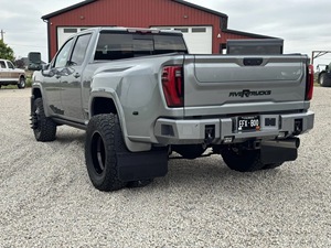 GMC Sierra 3500HD Denali Ultimate Crew Cab Dually 4x4 2024 - Product Image 4