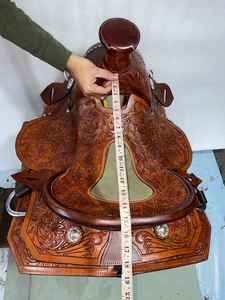 อานม้าหนังแท้คุณภาพดีเยี่ยม ทนทาน ดีไซน์แบบพับได้ งานแฮนด์เมด แกะสลักด้วยมือ ยี่ห้อ BLUHORSE รุ่น BH-815 ทำจากไฟเบอร์ - Product Image 3