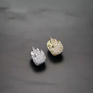 Grillz personnalisés en argent 925 avec fermoir sécurisé et diamants simulés - Product Image 2