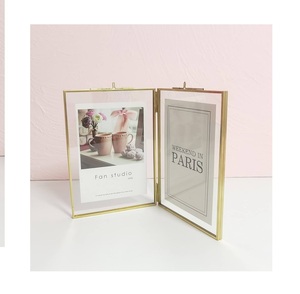 Cadre photo en métal de conception fantaisie/affichage de cadre photo oeuvre photo pour la décoration de la maison fournisseur en gros de l'Inde - Product Image 3