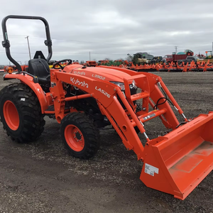 รถแทรกเตอร์ Kubota L3902HST ขับเคลื่อน 4 ล้อ พร้อมหัวคีบ Kubota LA526 แบบถอดเร็ว ถังตักแบบสกิดสเตียร์ เกียร์ไฮโดรสแตติก 3 ระดับ ราคาพิเศษ - Product Image 4