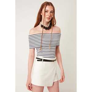 เสื้อเปิดไหล่ผ้าริบ 100% โมดอล แขนสั้น - Product Image 3