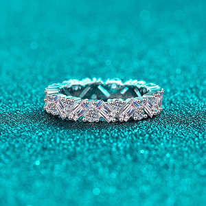 Anillo de Boda de Plata de Ley S925 con Moissanita Multicolor, Anillo de Eternidad Completo Rectangular Exquisito y Lujoso para Mujer - Product Image 4