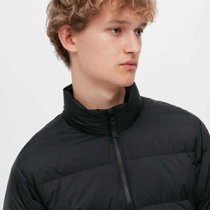 Chaqueta de Invierno Personalizada para Hombre, Negra, Acolchada, Rellena de Plumón, Impermeable y Resistente al Viento, con Revestimiento Impermeable - Product Image 3