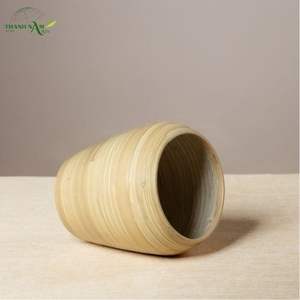 Pot de fleurs carré en bambou tressé écologique, durable et léger pour une utilisation en intérieur/extérieur dans les jardins et sur les sols - Product Image 5