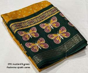 Hermoso Sari de Seda para Mujer con Diseño de Mariposa Ajrakh y Suave Sari de Pashmina con Borde Tejido Zari Pattu Hecho en India - Product Image 2