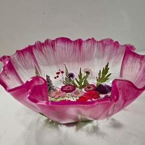 Decorative resin <b>bowl</b> for fruit or <b>snack</b> display designed with vibrant colors that enhance the overall home ambiance - Product Image 6