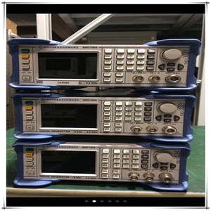 Generador de Señales de RF Rohde & Schwarz SMC100A Fabricado en Alemania con Forma de Onda Sinusoidal - Product Image 4