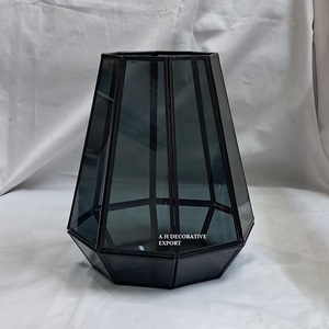 Portavelas/Jarrón Cónico Moderno de Vidrio Ahumado Geométrico con Base Metálica, Lámpara Artesanal Ecológica Personalizada - Product Image 4