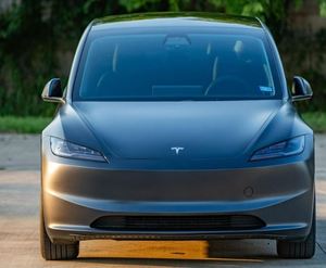 2024เทสลารุ่น3ระยะไกล AWD - Product Image 1