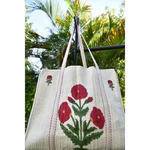 Bolso Tote Rojo Sólido, Estilo Bohemio, Hecho a Mano en Jaipur, con Estampado Tradicional, Resistente al Agua, Forrado en PVC, de Algodón, para Todas las Temporadas - Product Image 4