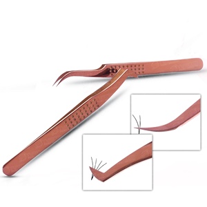 Pince à épiler à pointe fine de style russe pour extensions de cils, prise en main confortable à prix raisonnable, pince à épiler à motif de points - Product Image 4