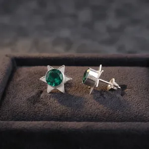 Nouveauté 2026 : Boucles d'oreilles en argent sterling 925 plaqué, avec pierre précieuse émeraude verte en forme d'étoile, pour femme - Product Image 1