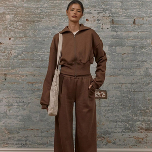 ชุดวอร์มเล่นกีฬาสำหรับผู้ชายผู้หญิงชุดวอร์มสองชิ้นแบบมีฮู้ดออกแบบโลโก้ได้ตามต้องการ - Product Image 1