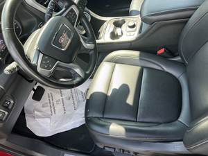 รถมือสองสภาพดี ปี 2023 GMC Acadia SLT - Product Image 3