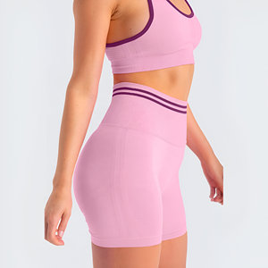 Conjunto de ropa de entrenamiento de Yoga de manga corta personalizada para mujer Patrón sólido Pantalones cortos deportivos y sujetador reversible Características de talla grande - Product Image 5