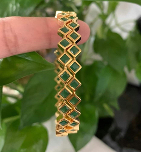 24 Carat Rắn Vòng Đeo Tay Chất Lượng Cao Pakistan Đơn Giản Handmade Mạ Vàng Bangle <span class=keywords><strong>Set</strong></span> Trong Ngọc Lục Bảo Đá - Product Image 1