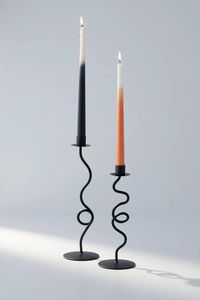 Candelabro de Metal geométrico moderno decorativo perfecto para una decoración interior elegante y una creación de ambiente de vela romántica - Product Image 2