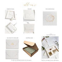 Caja de Regalo de Terciopelo de 5x7 Pulgadas para Invitaciones de Fiesta y Boda, Caja de Recuerdo Color Marfil con Monograma en Dorado