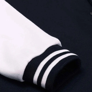 แจ็กเก็ตบอมเบอร์สำหรับผู้ชายแจ็คเก็ตเบสบอลผ้าซาตินสีล้วนออกแบบได้ตามต้องการ - Product Image 3