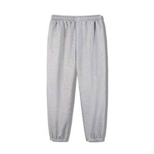 กางเกงวอร์มสำหรับผู้ชายกางเกงผ้าฝ้ายโพลีเอสเตอร์สีเทาผ้าคอตตอนพิมพ์ลายโลโก้ออกแบบได้ตามต้องการ - Product Image 2