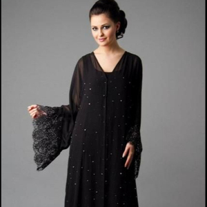 Abaya negra con cuello en V con nuevo diseño para mujeres musulmanas de Oriente Medio - Product Image 1
