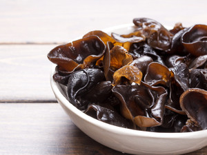 เห็ดหูทำจากไม้สำหรับเลี้ยงในฟาร์มเอเชียแบบแห้งเกรดใช้กับ2023ส่งออก - Product Image 2