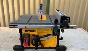Nueva Sierra de Mesa DeWalt de 250 mm y 2000 W, Modelo DWE7492QSComeandR12999 - Product Image 2
