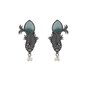 Pendientes colgantes de moda con diseño de pez en piedra de óxido verde menta - Product Image 2