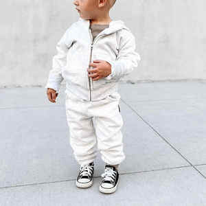 Sweat à capuche unisexe personnalisé en coton doux avec fermeture éclair pour homme, idéal pour l'hiver - Product Image 4