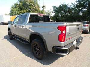 Chevrolet Silverado 1500 ZR2 2024 Usada en Excelente Estado, Cabina Doble, 4x4, Cuero Oscuro, Volante a la Izquierda, ACC Automático - Product Image 2