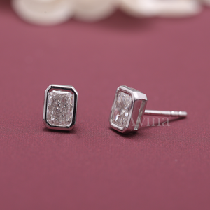 ต่างหูเพชรทรงสี่เหลี่ยมมรกตแบบฝังขอบเงินแท้ S925 ได้รับการรับรองจาก IGI - Product Image 5