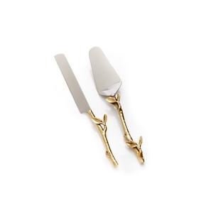 Ensemble de couteaux à gâteau en métal de style vintage pour les mariages à thème rétro avec de beaux détails sur le manche et la lame - Product Image 2