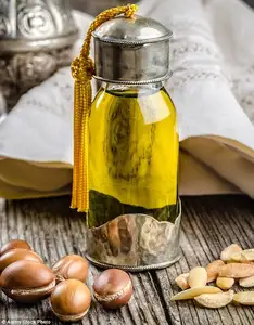 Fornitore di massa di 100% puro naturale originale marocchino olio di argan organico per il trattamento dei capelli