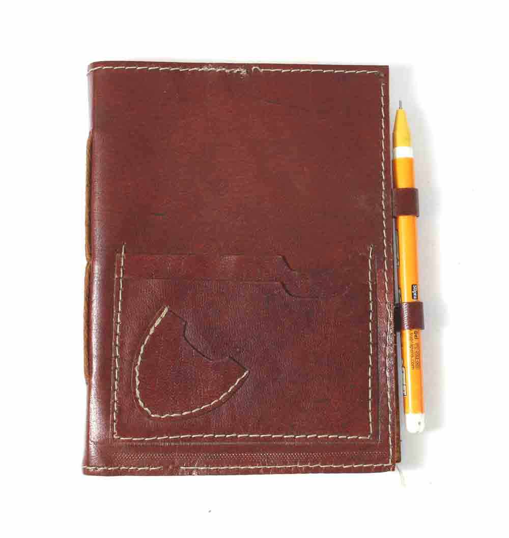 สีน้ำตาล