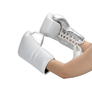 Guantes de Boxeo Chrome Heart Personalizados Más Vendidos con Parches Elegantes y Cordones, Equipo de Artes Marciales Personalizado - Product Image 5