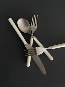 Lot de 5 couverts en acier inoxydable avec poignée de capot, parfaits pour la vaisselle de restaurant élégante et les repas élégants - Product Image 6