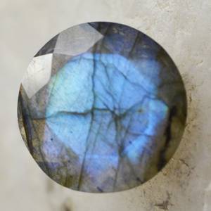 หินอัญมณีลาบราดอไรต์แวววาวสีฟ้าธรรมชาติคุณภาพสูงสำหรับการทำเครื่องประดับระดับไฮเอนด์ - Product Image 5