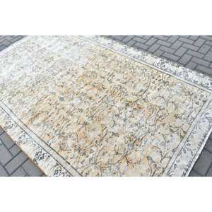 พรมวินเทจขนาด 5.5x9.1 ฟุต สีขาวลายจุด พรมขนสัตว์ตุรกี - Product Image 4