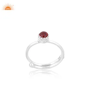 แฮนด์เมด Elegant โกเมนสีแดงวางซ้อนกันได้แหวน Minimalist เครื่องประดับอัญมณีที่สวยงามสําหรับทุกโอกาสที่กําหนดเองทําด้วยเงิน - Product Image 1