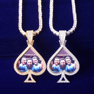 Diseño de foto de imagen certificada Iced Out Moissanite Hip Hop Colgante a la venta por exportadores indios en oro sólido de 10kt - Product Image 1