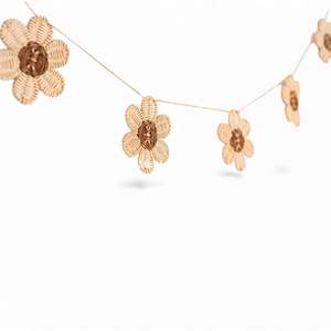 งานศิลปะตกแต่งผนังดอกไม้สไตล์โบฮีเมียนทำมือจากวัสดุธรรมชาติ สำหรับตกแต่งห้องเด็กอ่อน ห้องเด็ก และการตกแต่งภายใน - Product Image 2