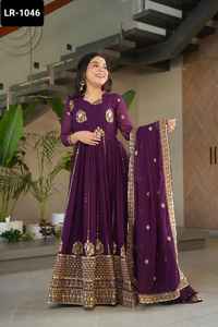 Les plus belles femmes portent un costume Salwar Kameez Fonction de mariage et de festival Broderie lourde Séquence de travail Robe à manches longues - Product Image 5