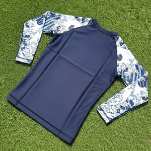 Rashguard MMA pour l'entraînement, vêtement de compression extensible pour le grappling, le combat et la salle de sport - Product Image 3