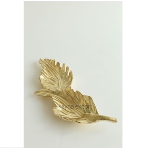 Cangurera decorativa de manzana y melocotón, color dorado, metal, Decoración de mesa - Product Image 2