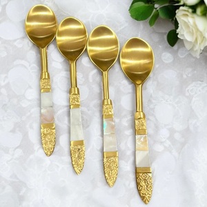 Juego de cubiertos de acero inoxidable con mango chapado en oro de lujo moderno de diseñador de hojas para fiesta, uso doméstico, juegos de cubiertos para servir - Product Image 5