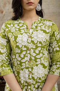 Women Floral Print Embellished Viscose Rayon A-line Kurta New Stylish Women's Viscose Rayon Wrinkle Kurta <b>Set</b> Online Sale - Product Image 6