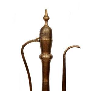 Surahi Ewer de latón antiguo dorado hecho a mano con diseño Floral grabado, SNP-217 de decoración para el hogar y la boda - Product Image 3